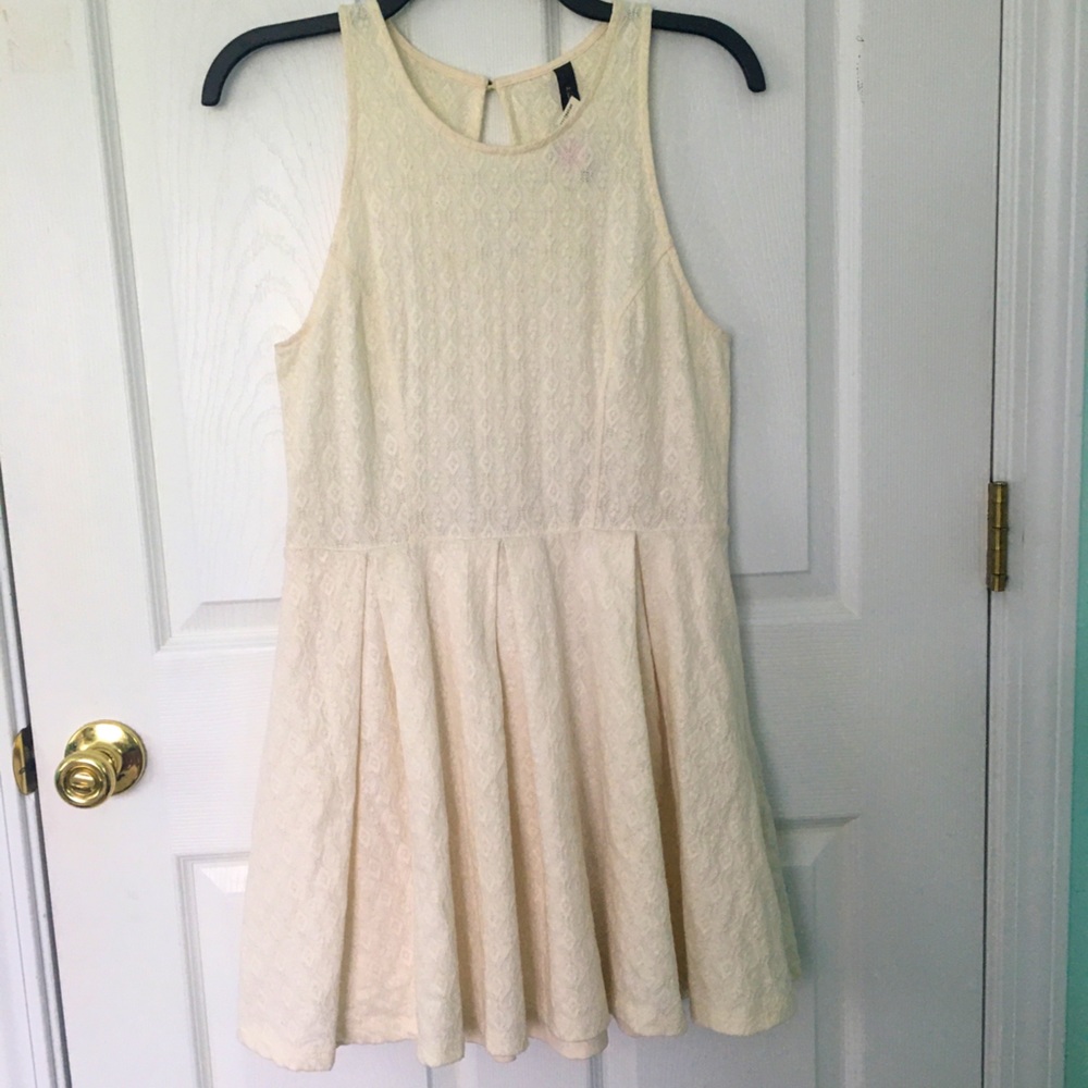 Jessica Simpson cream fit and flare dress